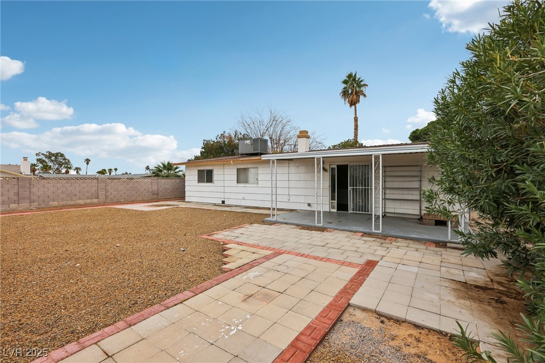 6912 Singing Dunes Lane Property Photo 36