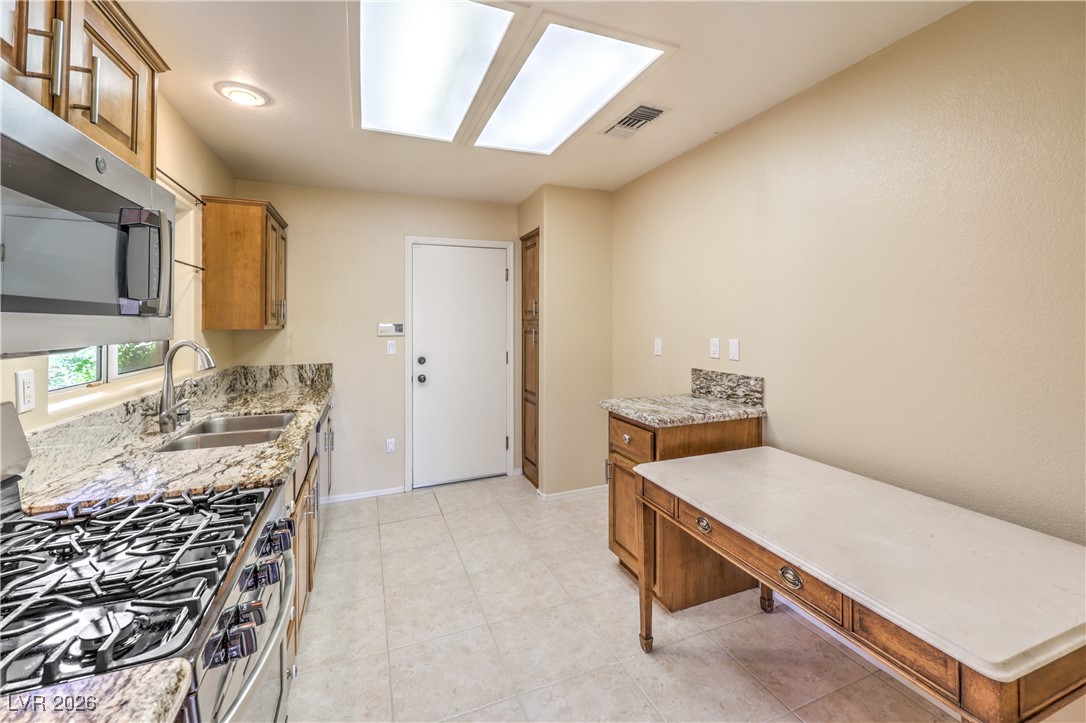 9948 Bundella Drive Property Photo 12