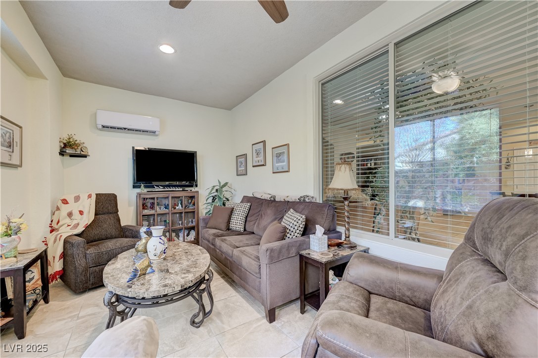 5763 Hannah Brook Street Property Photo 33