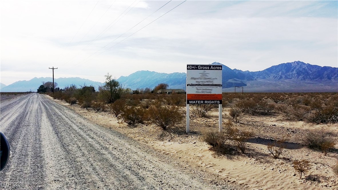 1640 North Valley View Boulevard Property Photo 10