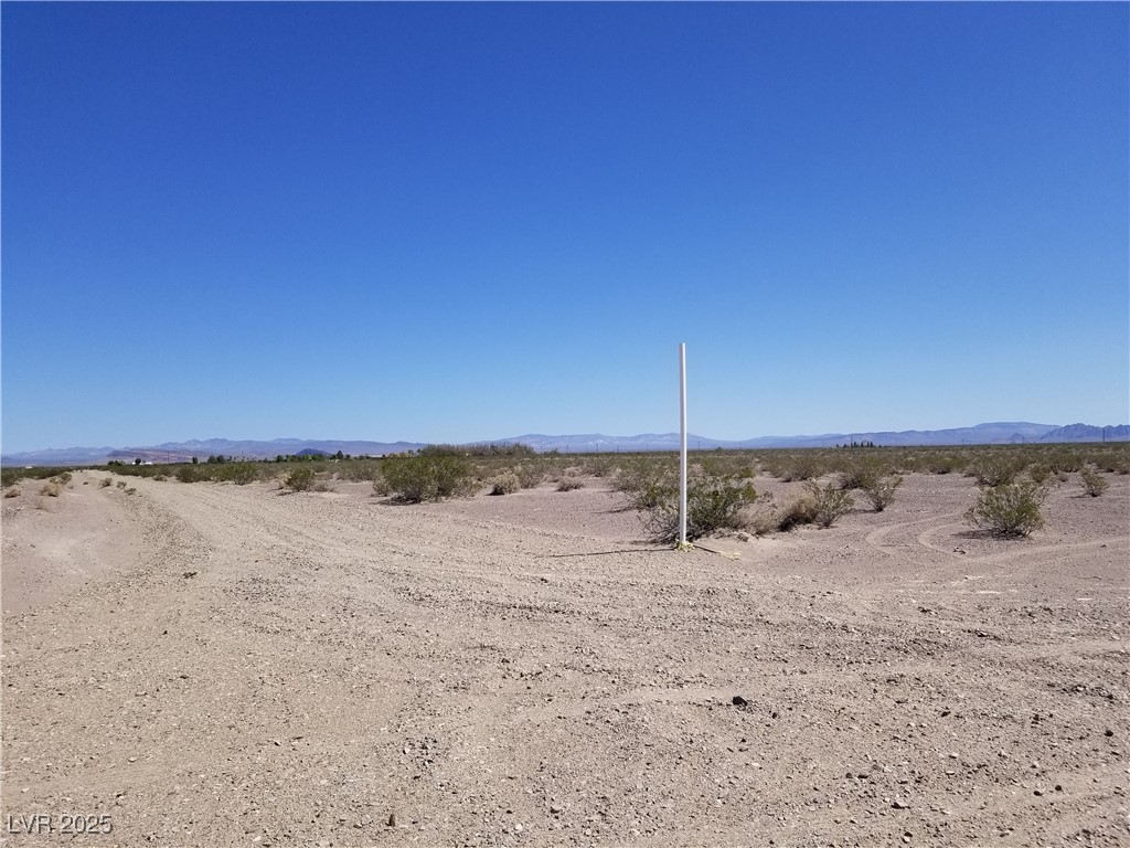 1640 North Valley View Boulevard Property Photo 15