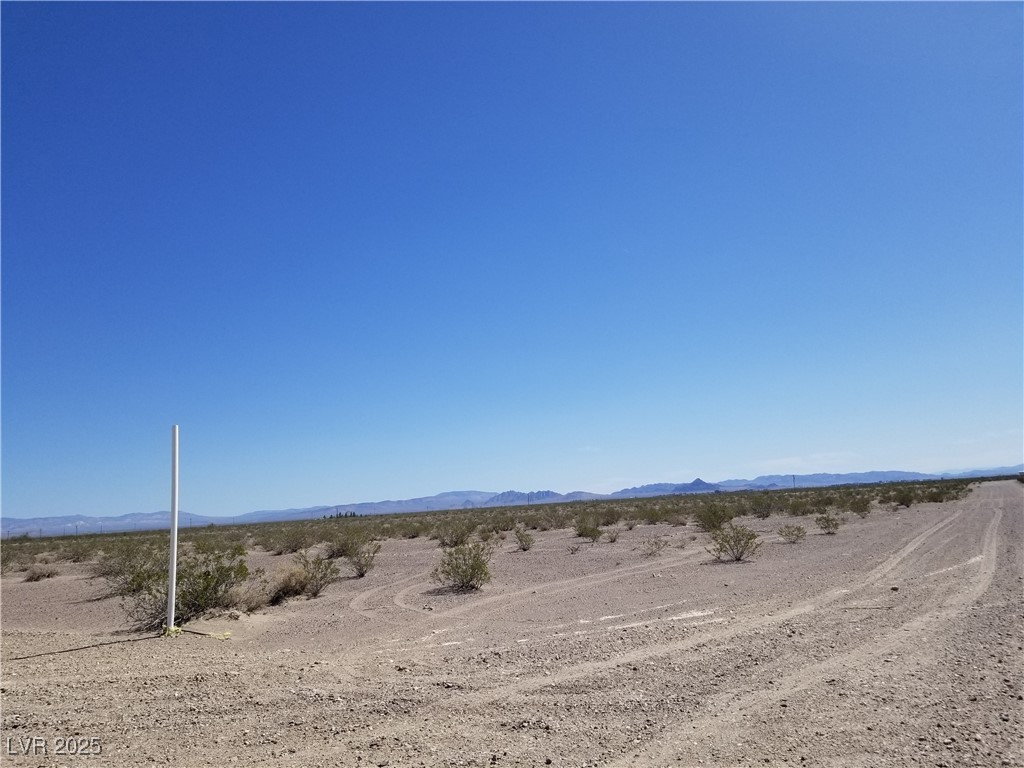 1640 North Valley View Boulevard Property Photo 16