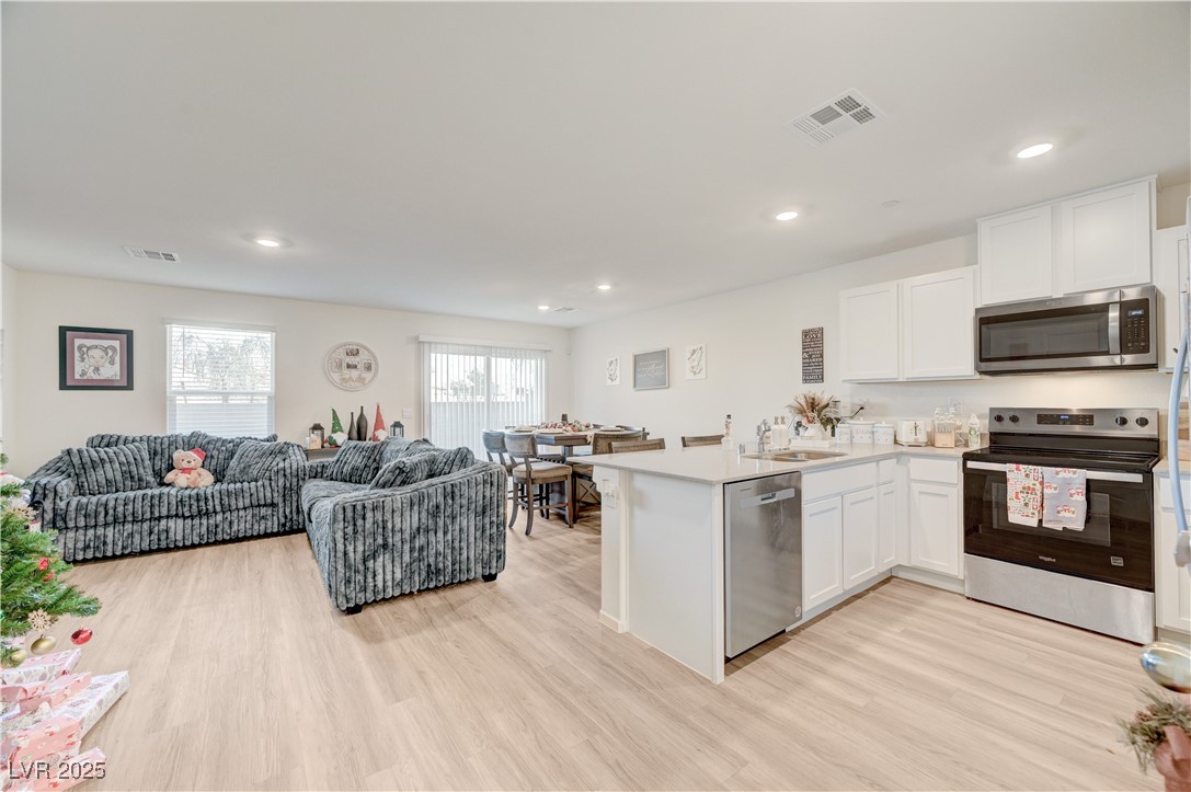 2570 Petunia Garden Avenue Property Photo 1