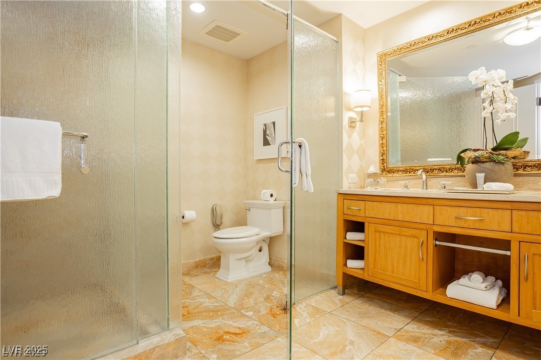 2000 North Fashion Show Drive 5600 Property Photo 14