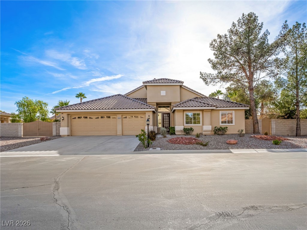 6639 Water Crossing Avenue Property Photo 1