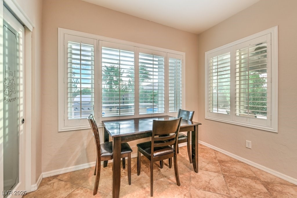 8633 Kennedy Heights Court Property Photo 18
