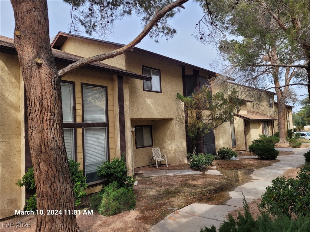 528 Kristin Lane Property Photo 6