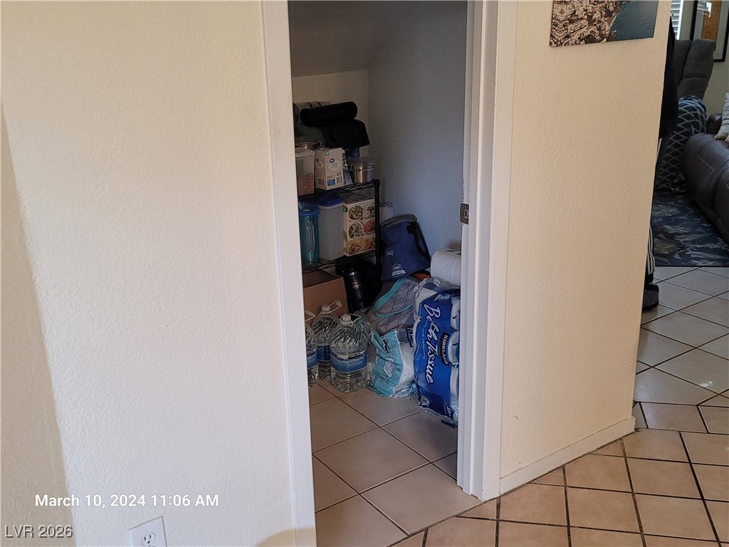 528 Kristin Lane Property Photo 16