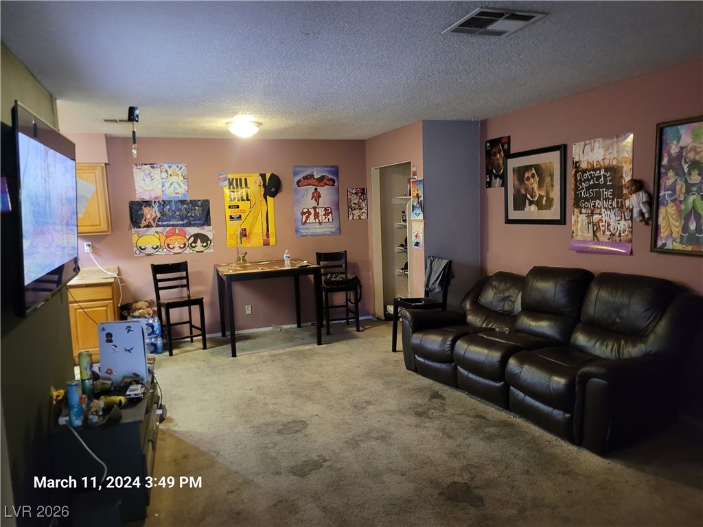 808 Hedge Way 4 Property Photo 2