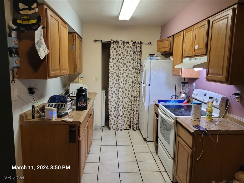 808 Hedge Way 4 Property Photo 4