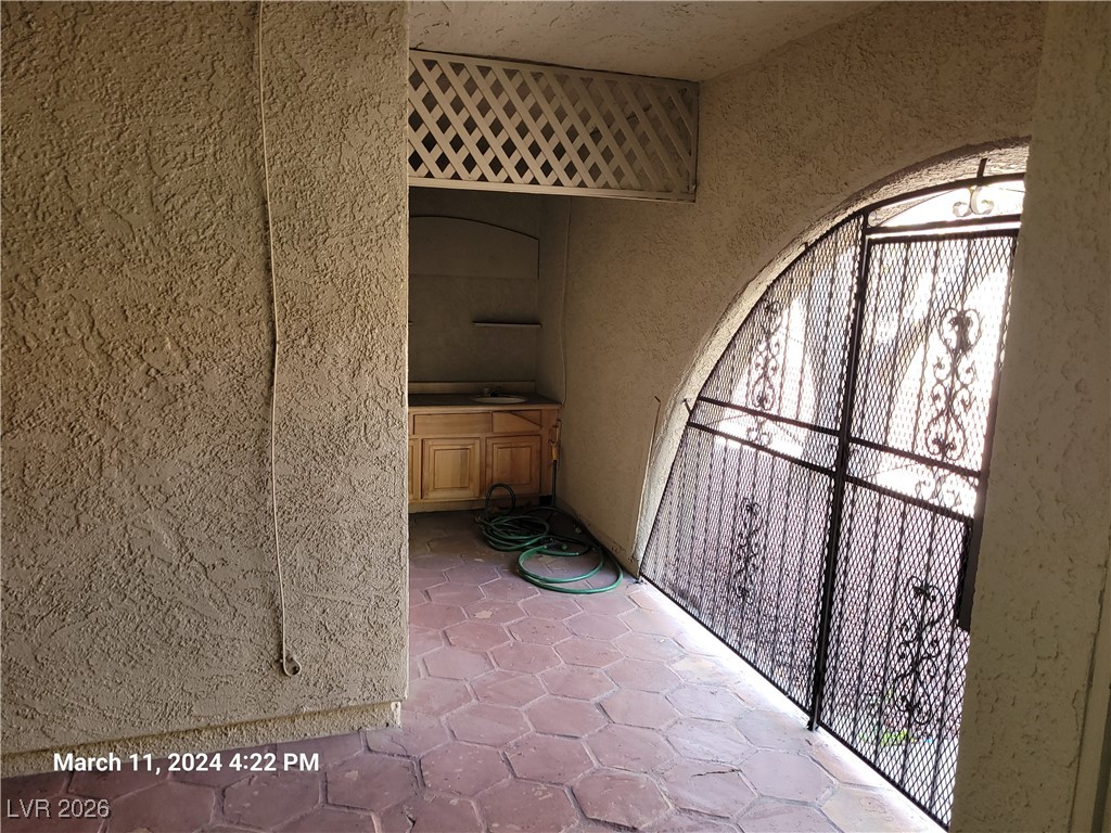 808 Hedge Way 4 Property Photo 17