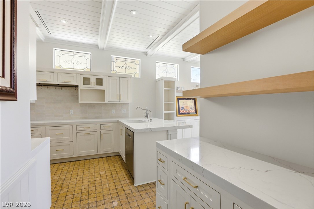 9053 Opus Drive Property Photo 13