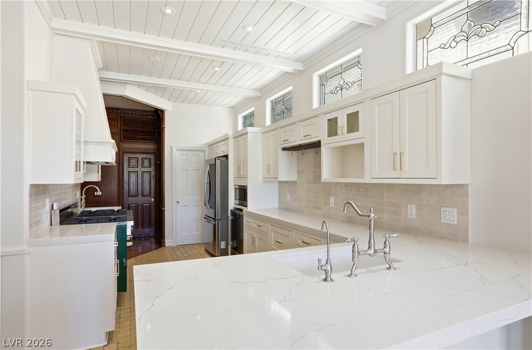 9053 Opus Drive Property Photo 14