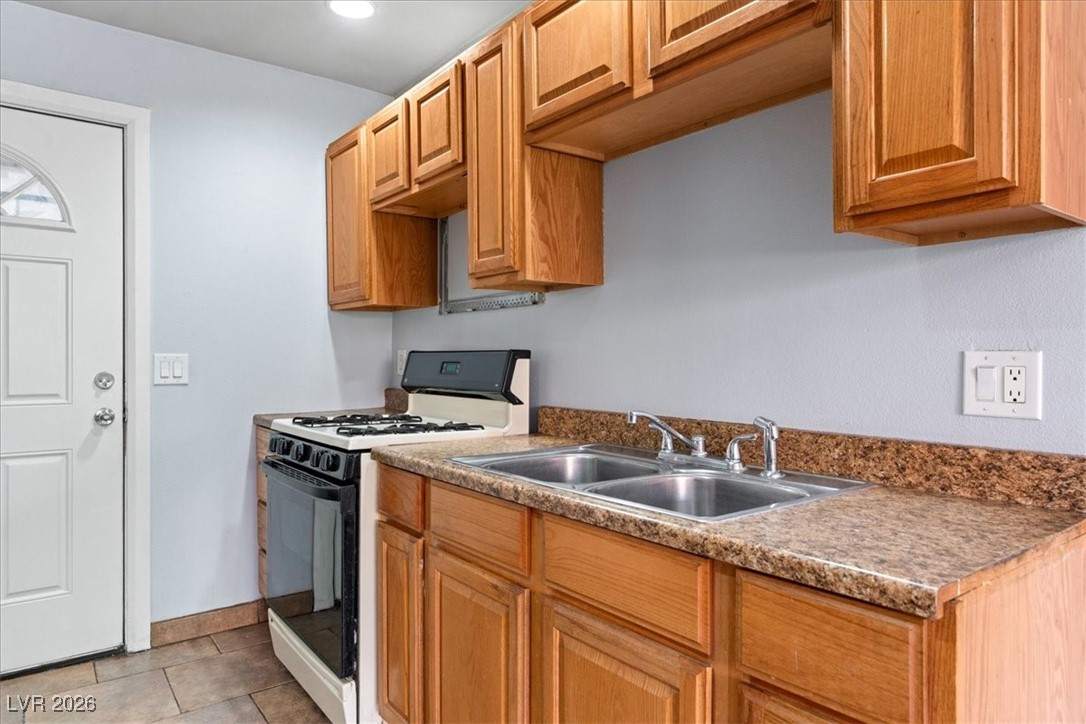4000 Visby Lane Property Photo 4