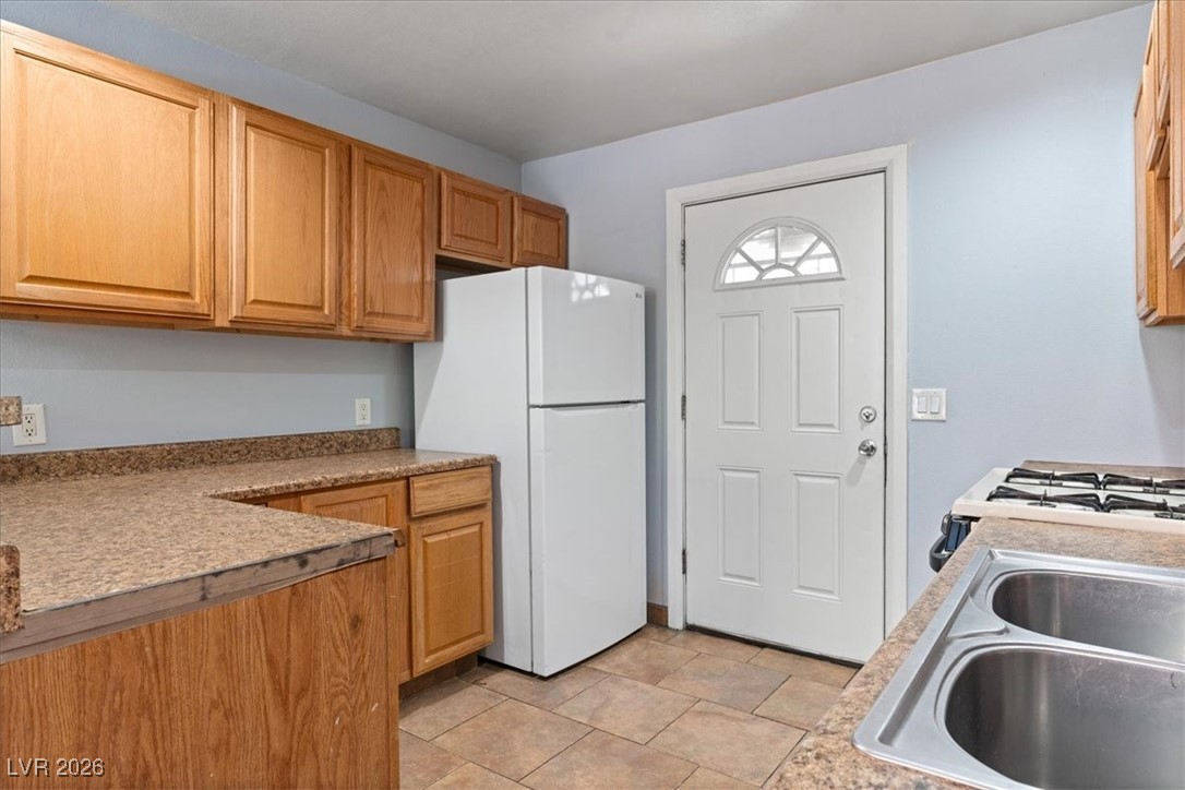 4000 Visby Lane Property Photo 6