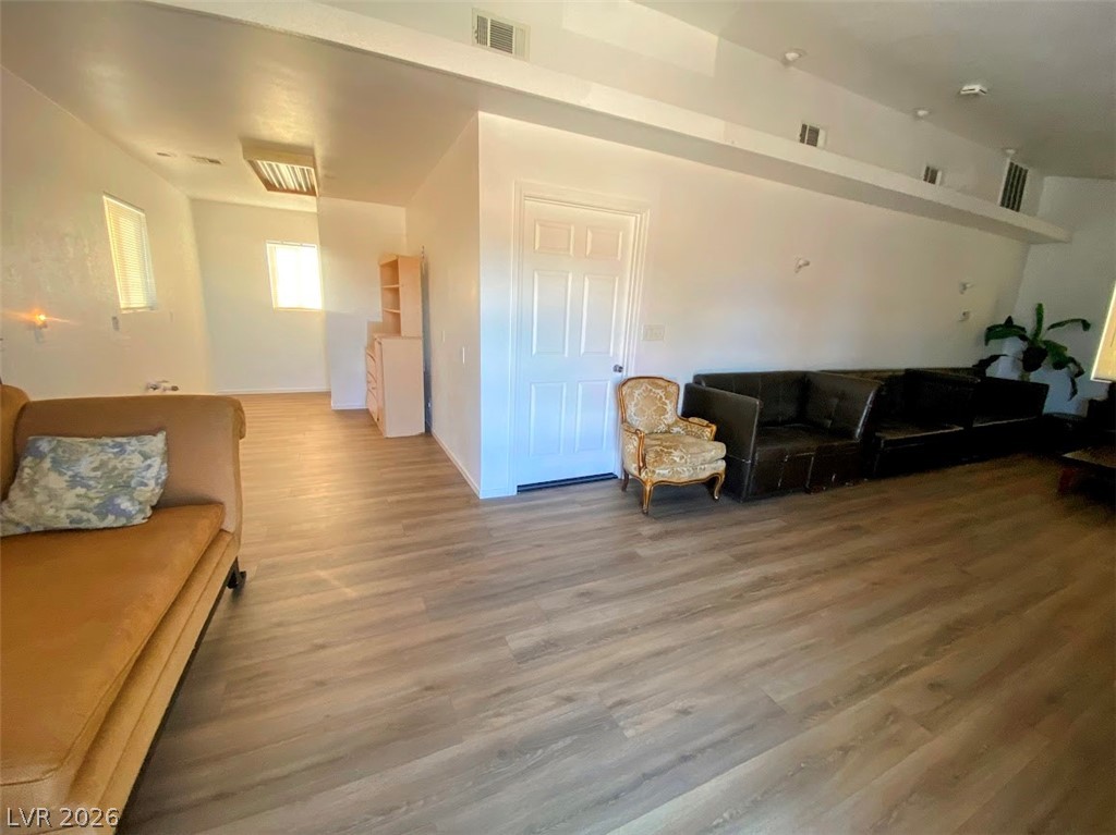 4910 Elizabeth Street Property Photo 10