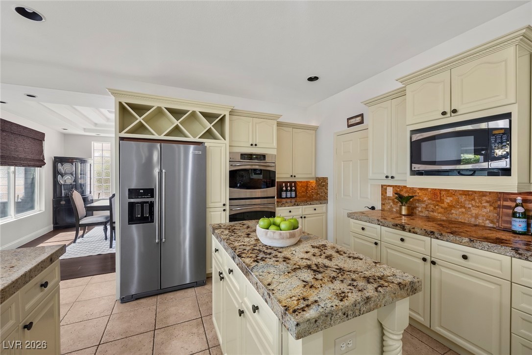 2445 Ping Drive Property Photo 18