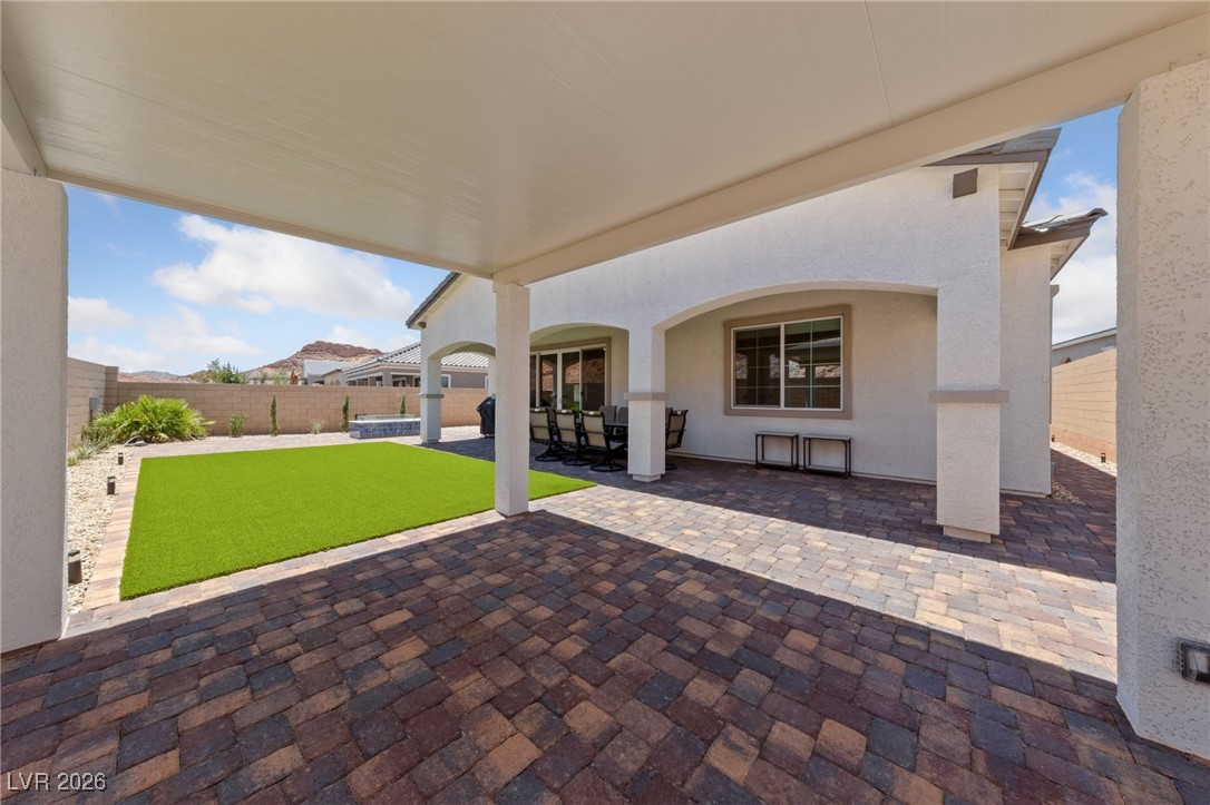 80 Cathedral Wash Place Property Photo 5