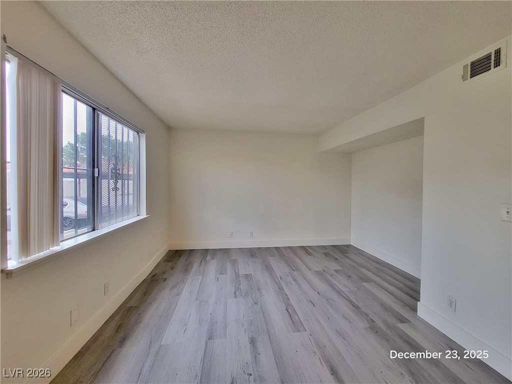 4264 Tara Avenue 2 Property Photo 7