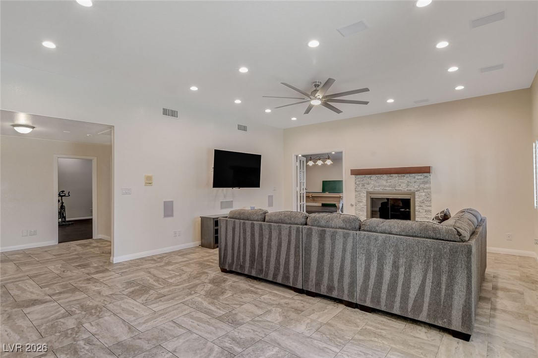 5167 Jarom Street Property Photo 15