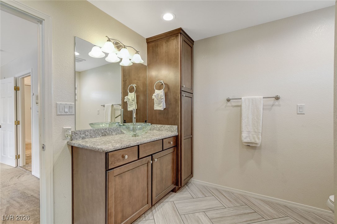 5167 Jarom Street Property Photo 39