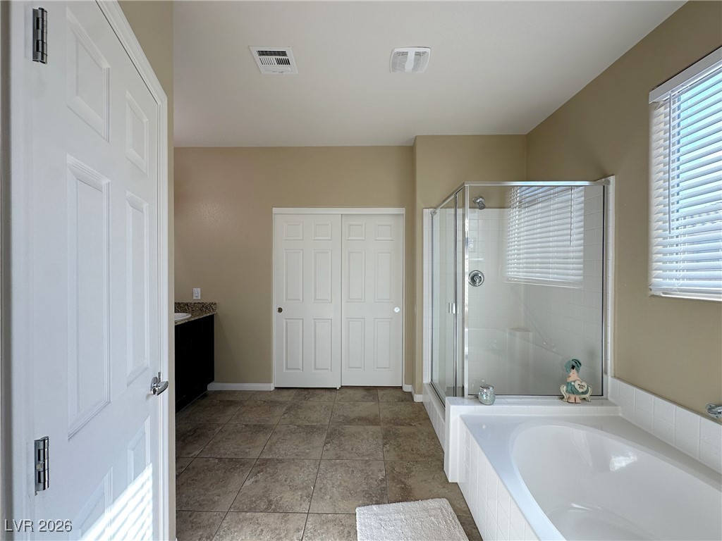 2040 Port Royal Drive Property Photo 27
