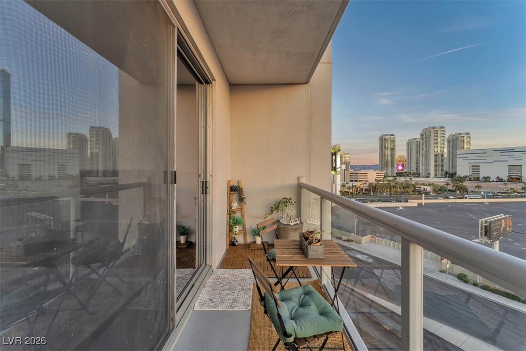 200 West Sahara Avenue 801 Property Photo 19