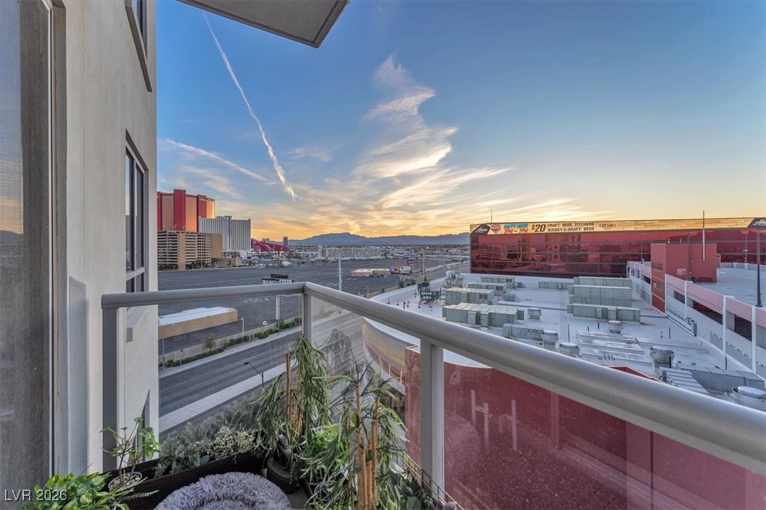 200 West Sahara Avenue 801 Property Photo 22