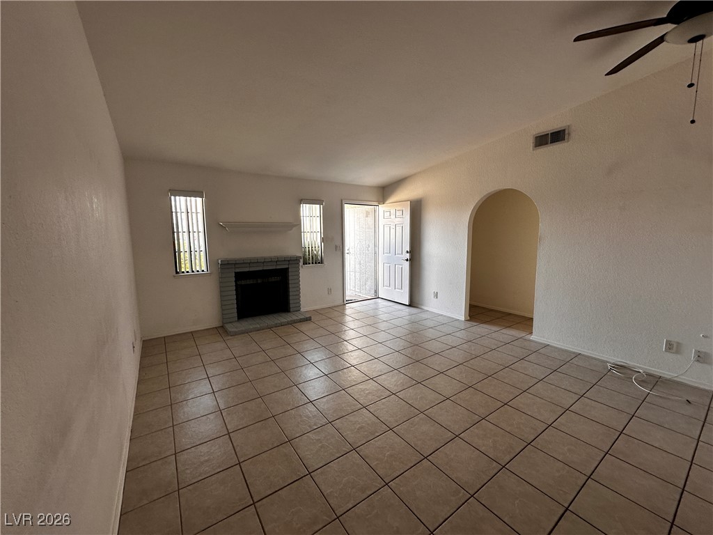 1826 Dunes Court Property Photo 3