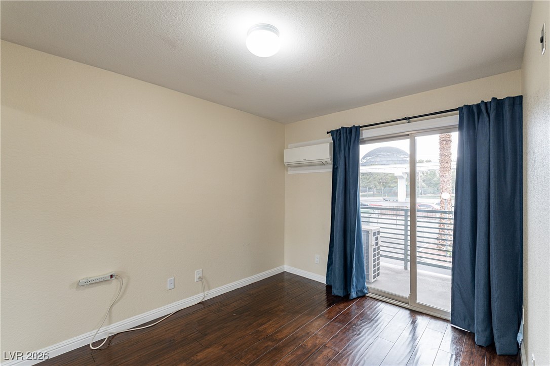 450 Elm Drive 206 Property Photo 15