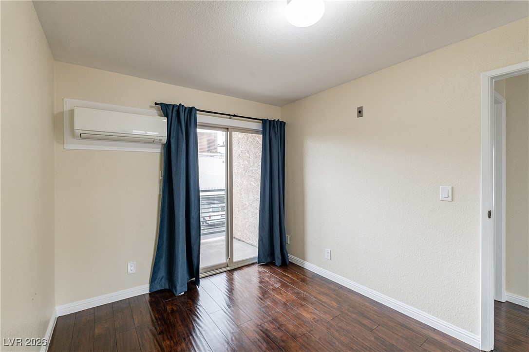 450 Elm Drive 206 Property Photo 16