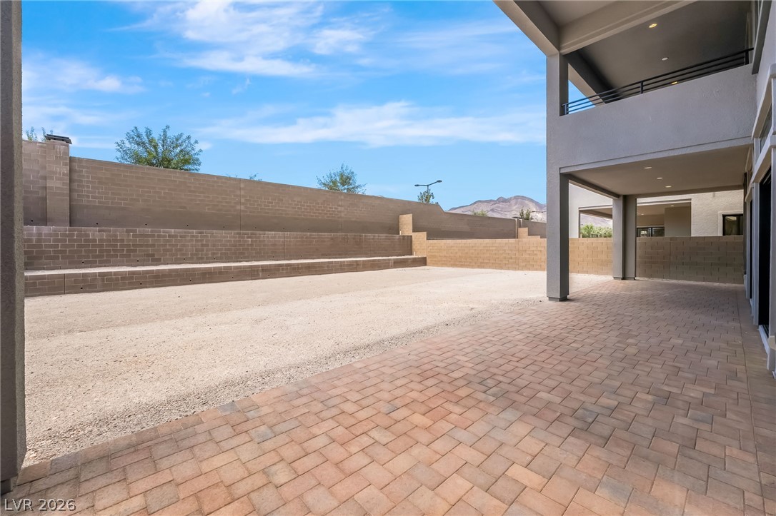 253 Talon Heights Street Property Photo 16