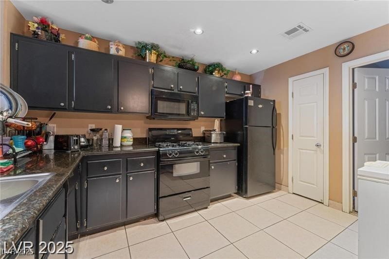 2211 Sleepy Court Property Photo 8