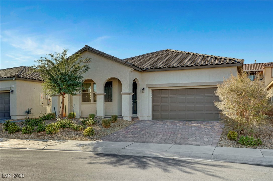 6117 Bugsy Street Property Photo 4