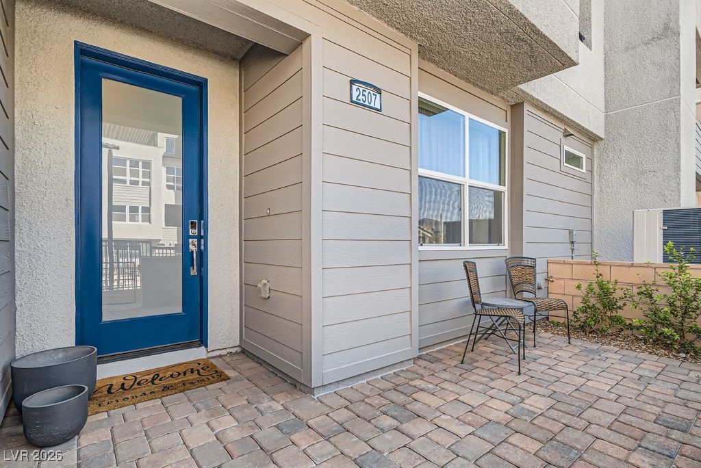 2507 Silent View Avenue Property Photo 4