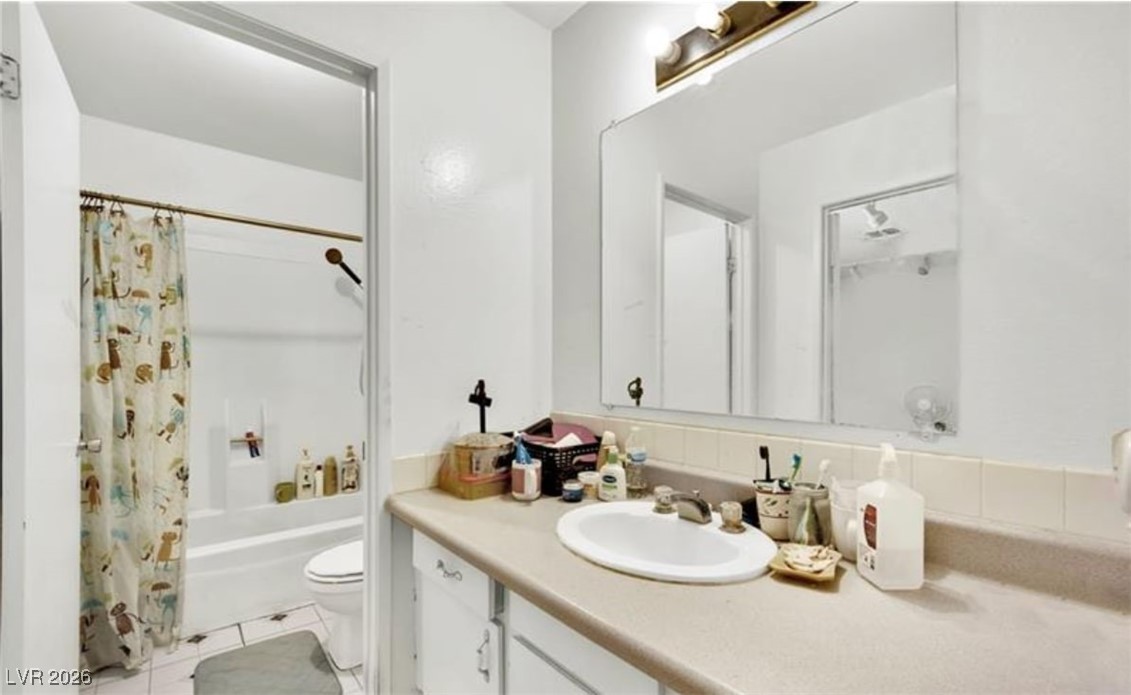 6133 Meadowgrass Lane Property Photo 13