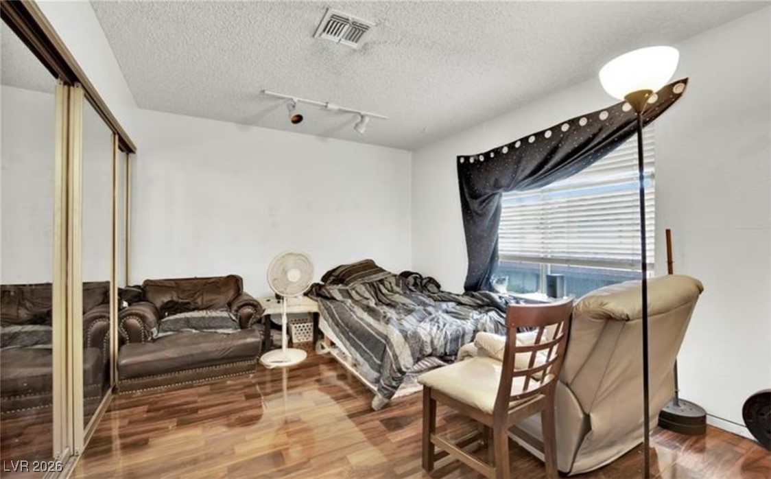 6133 Meadowgrass Lane Property Photo 15