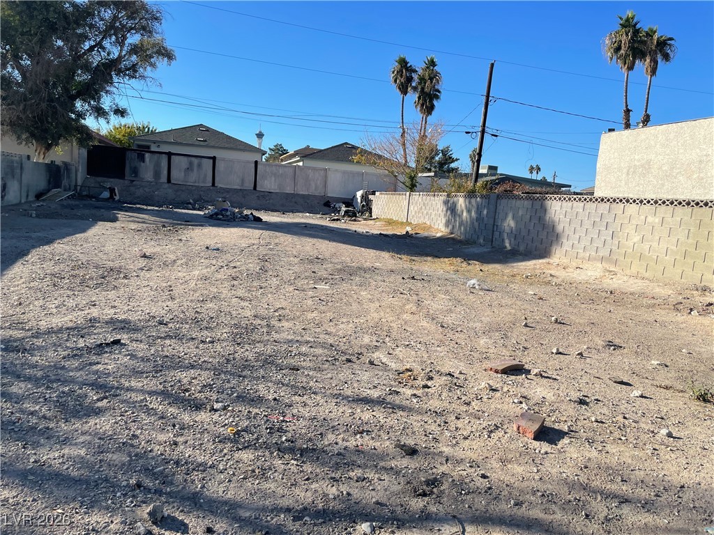 2747059 Property Photo 1