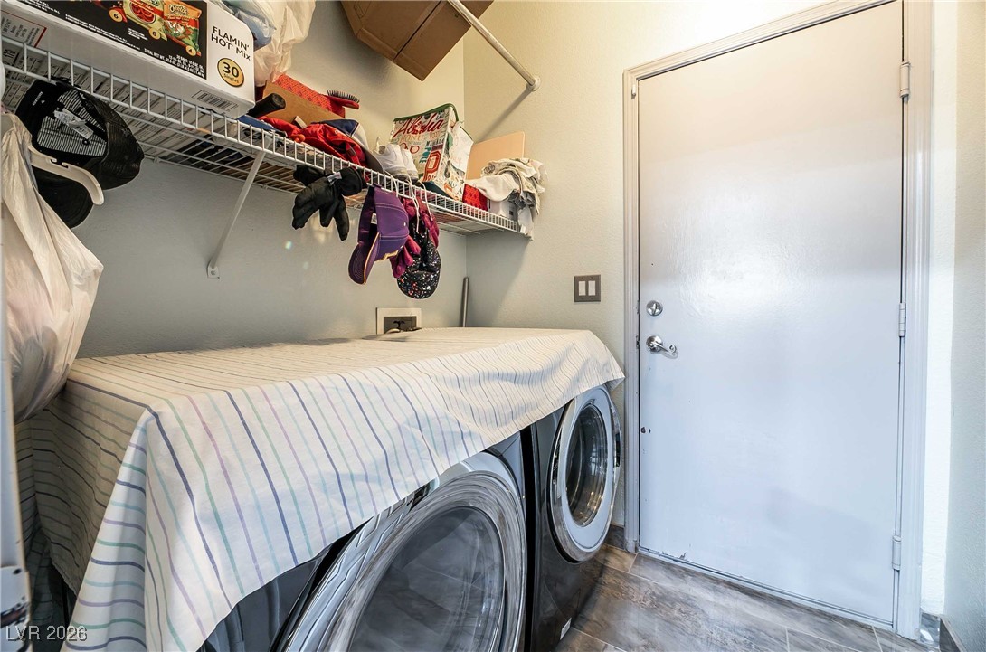 418 Finch Ridge Avenue Property Photo 38