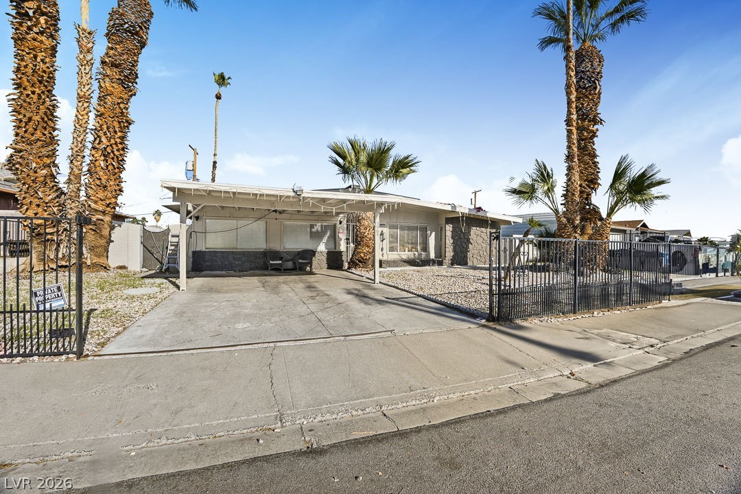 3964 Acapulco Avenue Property Photo 5