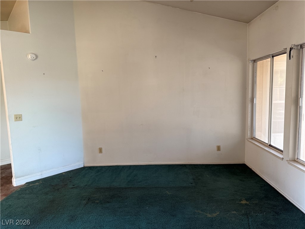 4410 La Reina Circle Property Photo 3