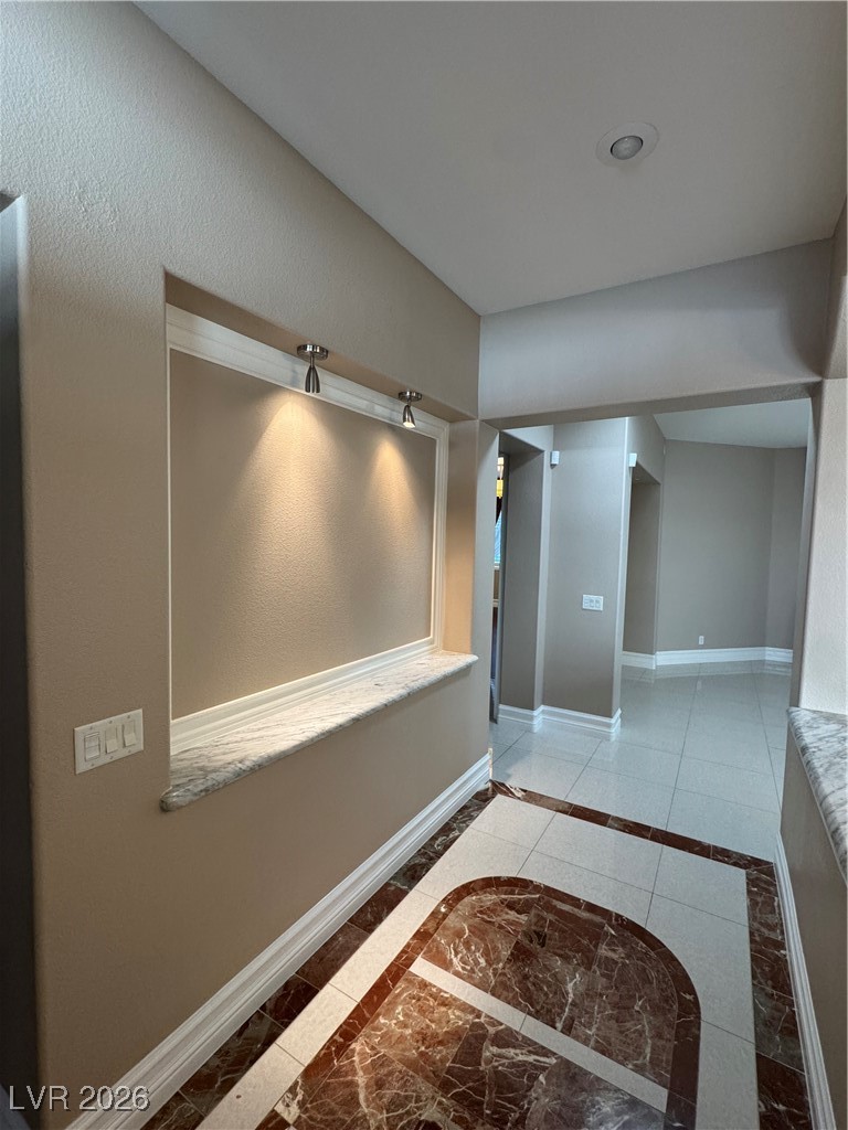 9927 Ridge Manor Avenue Property Photo 14