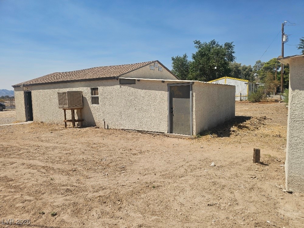 870 Second Street Property Photo 7
