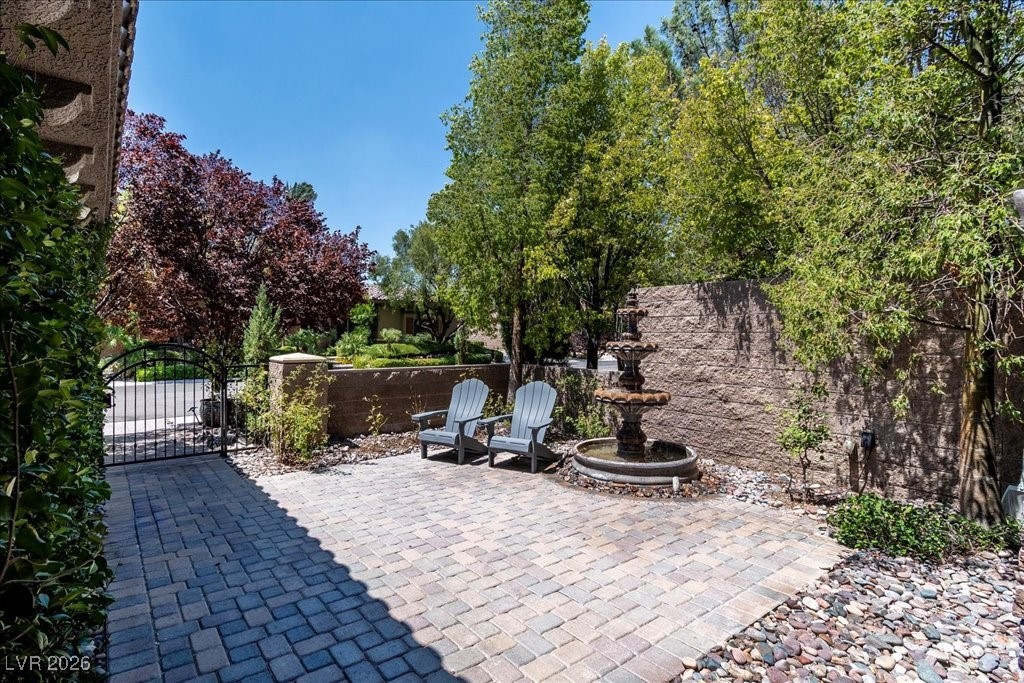 4450 Palisades Canyon Circle Property Photo 9