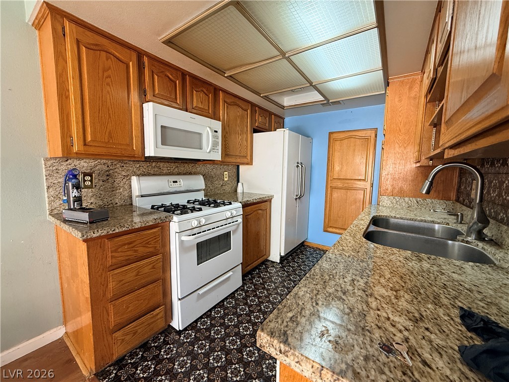 6681 Bubbling Brook Drive A Property Photo 9