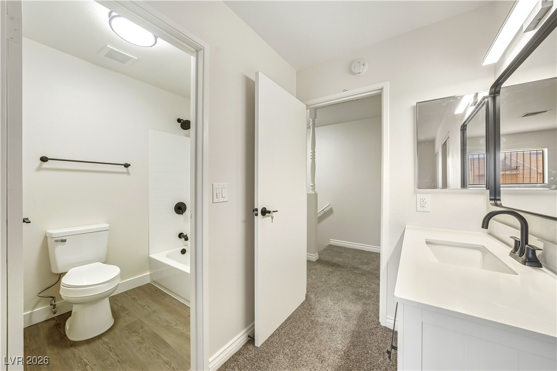 5248 Greene Lane B Property Photo 15