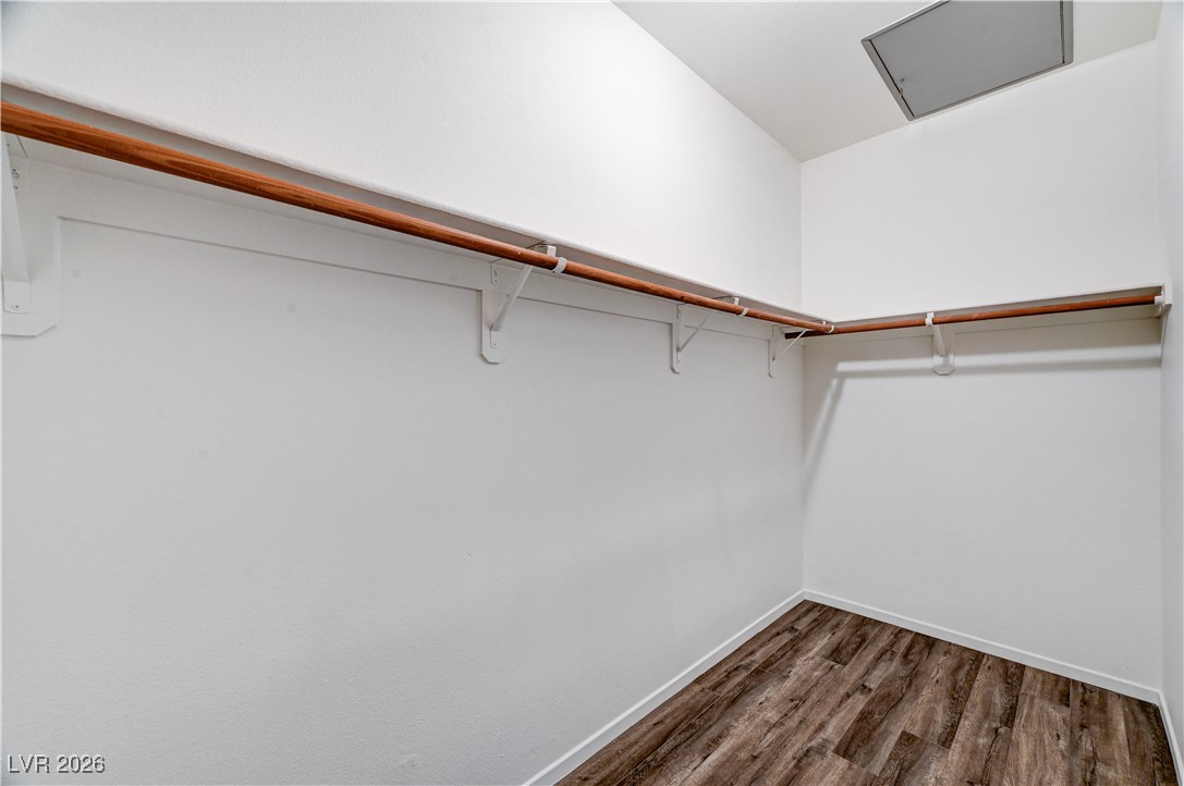 909 Domnus Lane 203 Property Photo 31