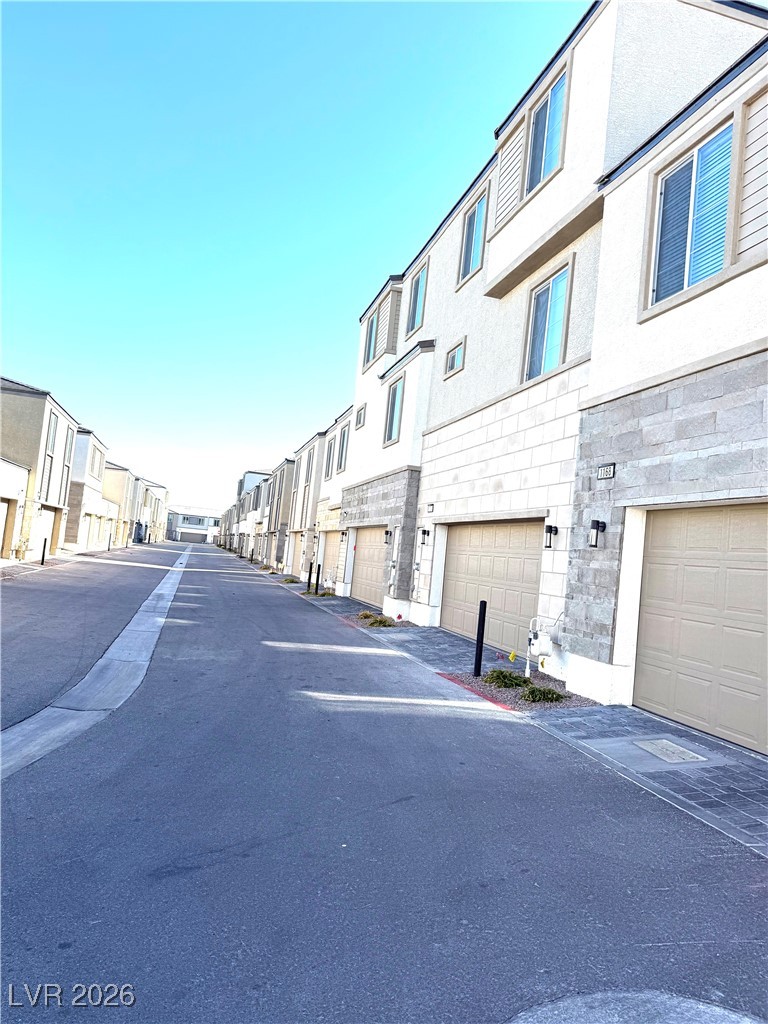 1168 Tektite Avenue Property Photo 3