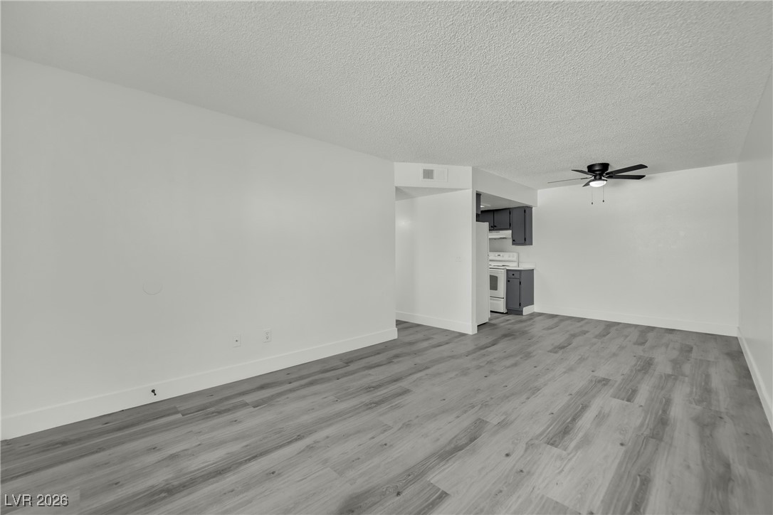 3125 North Pecos Road 306 Property Photo 9