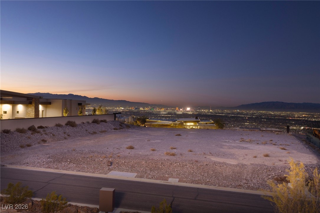 7 Stonecutter Court Property Photo 3